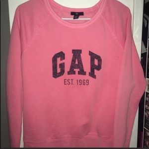 Gap sweater
